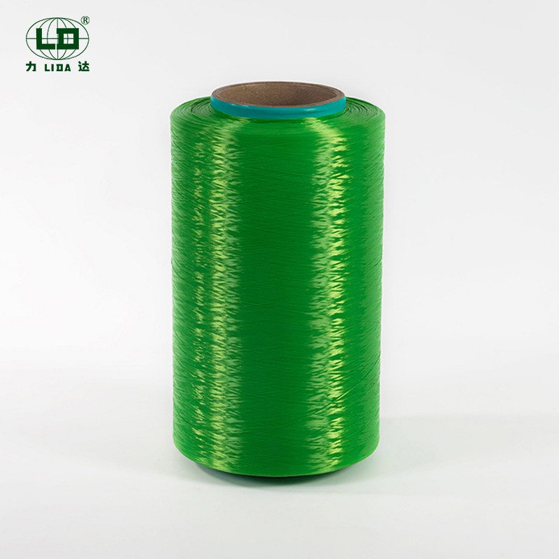 តើអ្វីទៅជាពាក្យសុំរបស់ Polyester dep yarame filamam filamam defed ក្នុងសម្លៀកបំពាក់កីឡា